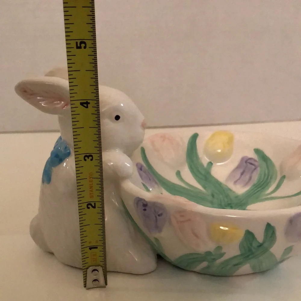 ⭐️Host Pick⭐️- Ceramic bowl with bunny - Picture 15 of 16